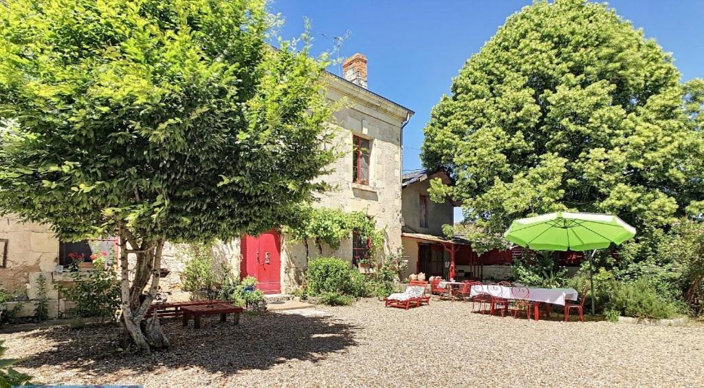 Aux Caprices Des Dieux Marnes Exterior foto