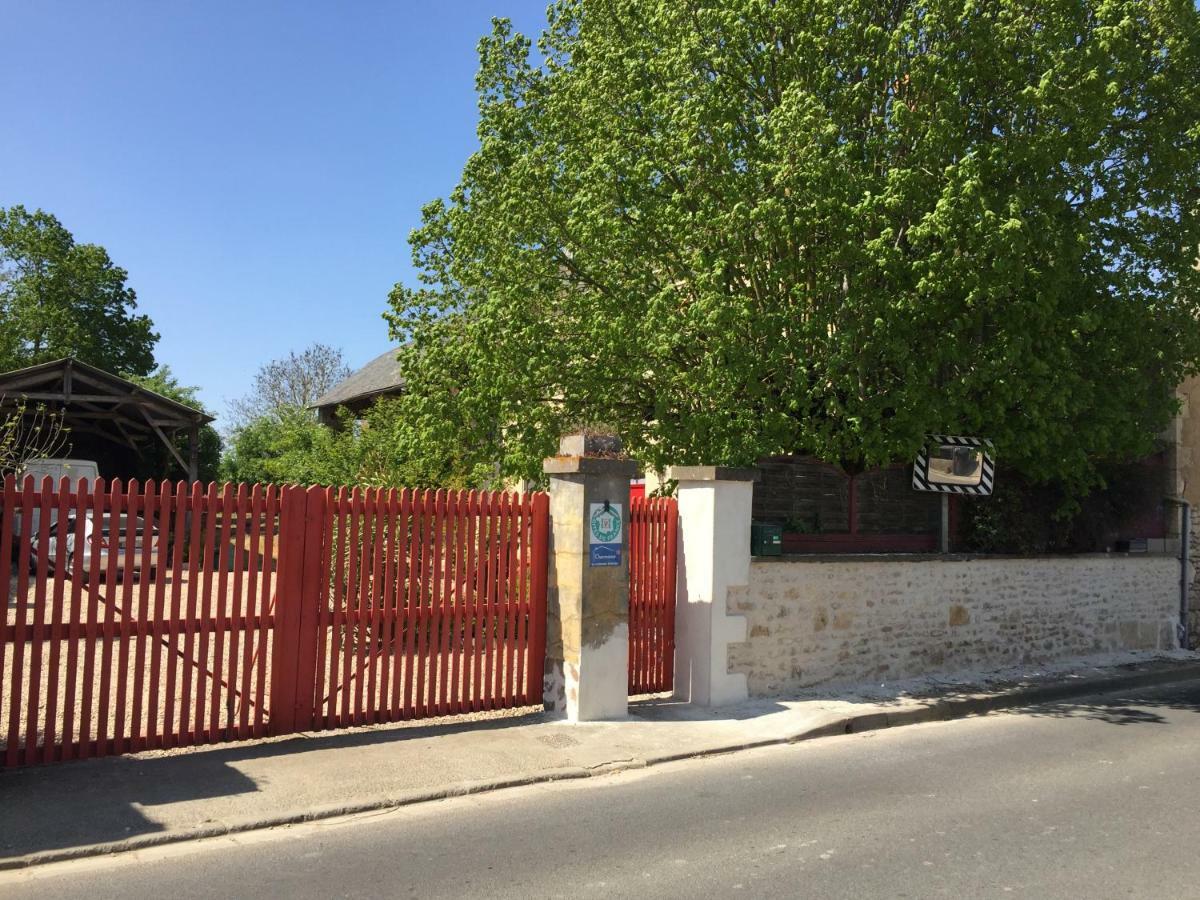 Aux Caprices Des Dieux Marnes Exterior foto